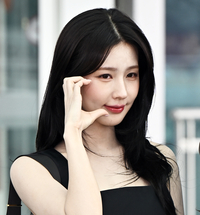 세계적인 걸그룹 ‘i-dle (아이들)’ 미연의 공항패션은? 미니멀하면서 우아함을 동시에 표현한 타임리스 패션!