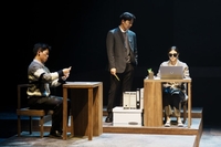 [표권향의 컬처판타지아] 눈치 안 보고 맘껏 울어도 되는 연극 ‘나의 아저씨’, 인생 숙제를 끝낸 울림