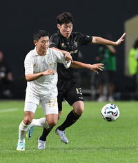 [포토]이영표-박지성, 토트넘-맨유에서 뛰던 것처럼!