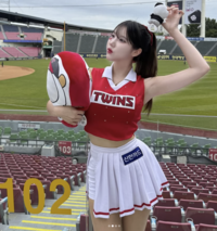 치어리더 이진, 크롭티에 푹 빠진 일상 [★SNS]