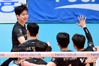 ‘재개’한 남자부, 대한항공·삼성화재 나란히 우리카드·KB손해보험 꺾고 첫 승 신고