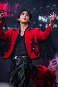 ‘스트레이 키즈’ 한, 26번째 생일 맞아 선한 영향력 릴레이…1억 원 기부