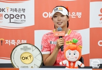 “이제 메이저 우승만 남았다” 방신실, 시즌 3승 ‘다승 공동 선두’…위믹스 포인트 랭킹 4위 등극