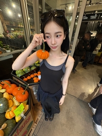 에스파 카리나, 뉴욕서 청순+슬렌더 미모…시선 사로잡은 글로벌 아이콘