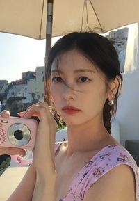 정소민, 산토리니 물들인 청량·청순美…최우식과 로코 기대감도