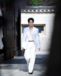 [포토] 장동윤 ‘걷는 길이 런웨이’