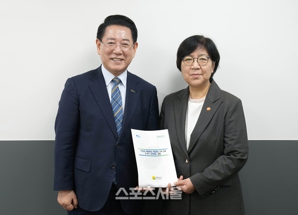 김영록 지사, 전남 통합대학교 국립의대·대학병원 신속 설립 건의