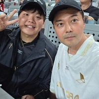 예비신랑 곽튜브와 축구장 찾은 사회자 전현무의 고백, “루니 사랑해!”