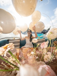 ‘케데헌’ 아덴 조, 호화 요트에서 화려한 생일파티…약혼자 이벤트에 깜짝!