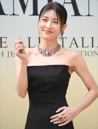 [포토] 하지원 ‘여전한 미소와 함께 하트’