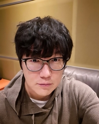 [공식] 성시경 논란 해명 “인지 못해, 깊이 사과”…미등록 기획사 불법 운영 의혹