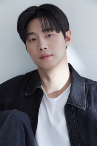 ‘리바운드’ 김택, 서장훈이 이끄는 ‘열혈농구단’ 합류 [공식]