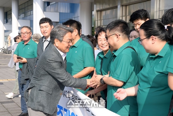 [포토뉴스] 강기정 광주광역시장, 전국장애인기능경기대회 선수단 격려