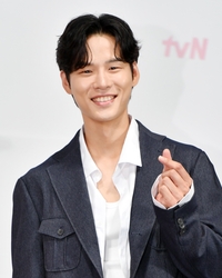 음주운전 덕에 떴다가 음주운전으로 ‘떡락’한 윤지온, “기억을 못할 정도로 술에 취해...”