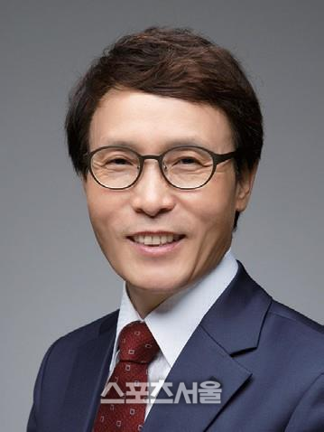 이남호 전 전북연구원장 .