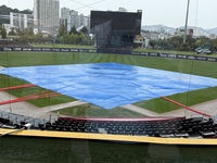 비 잔뜩 내리는데→‘예비 일이 없네’ 광주 한화-KIA전 정상 개최 ‘불투명’ [SS광주in]