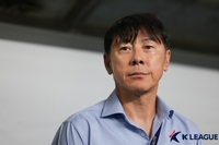 극적인 ‘역전승’으로 ACLE 첫 승 신고한 신태용 감독 “청두 후보 선수들이 출전하지 않을까 했는데…”[현장인터뷰]