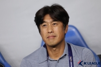 ‘역전패’로 ACLE 첫 승 놓친 서정원 감독 “리그에 포커스, 키플레이어 교체 어쩔 수 없는 상황”[현장인터뷰]