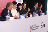 “당대 최고 영화인들의 완성품”…서른살 부국제 개막작 ‘어쩔수가없다’ 위기의 韓 영화 구할까? [30th BIFF]