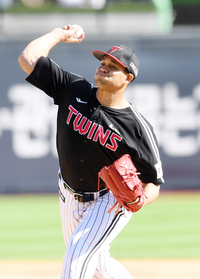 [포토]LG 치리노스, KT와의 더블헤더 1차전 선발 등판