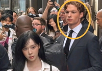 K팝 팬심 뒤흔든 ‘윈터 경호원’ 소동…정체는 훈남 모델