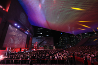 이병헌이 연 부국제의 서른살 생일…실비아 창→정지영 감독이 전한 축하 메시지 [30th BIFF]