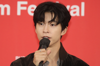 ‘굿뉴스’ 홍경, 3개국어 연기 호평에 “월등한 실력 아냐…낯간지러워” [30th BIFF]