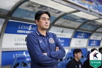 ‘개막전 극장승’ 재현할 뻔한 안양 유병훈 감독, 골대·선방에 아쉽게 비긴 뒤 “120% 운동장에 쏟아내려는 태도 좋았다” [현장 인터뷰]