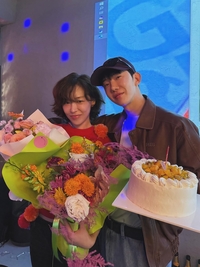 아담커플‘ 조권♥가인, 변치 않는 우정…‘우결’ 종영 15년 에도 굳건한 케미