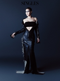 김성령, 캐릭터 화보로 8가지 얼굴 공개... ‘팔색조’ 매력 뿜뿜!