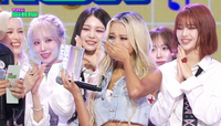 우주소녀 다영, 첫 솔로 1위…멤버들 깜짝 등장