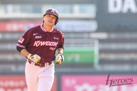 베테랑 떠나니 또 다른 베테랑이 왔다…‘이형종 콜업’ 키움 “몸 상태 OK, 상황 따라 대타 출전” [SS수원in]