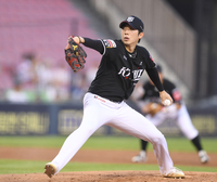 알칸타라? 우리 폰세도 깼는데? KT, ‘고춧가루 부대’ 막을 준비 완료! “오원석, 이제 이길 때 됐다” [SS수원in]