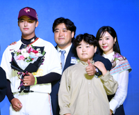 “메이저 포기+전체 1순위 고려했다” 키움 박준현, 계약금 7억원 ‘대박 계약’→장재영 이어 역대 구단 두 번째 ‘최다 규모’