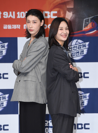 [포토]‘신인감독 김연경’에서 뭉친 김연경과 표승주