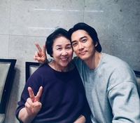 송승헌, 사랑하는 어머니 별세에 깊은 그리움…“세상 제일 예쁜 울엄마, 사랑해요”