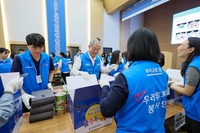 우리금융·ABL생명, 조손가정 7000세대에 추석맞이 ‘행복꾸러미’ 전달