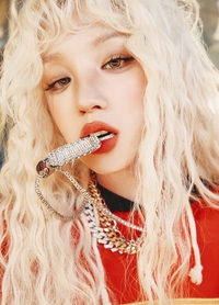 “대박”…우기 혼자 41만장 팔았다