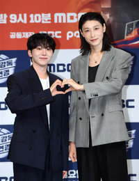 [포토]함께 하트 만드는 승관-김연경