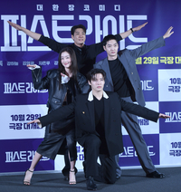 [포토] 강하늘-김영광-강영석-한선화 ‘멋진 포즈로’