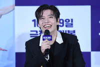 [포토] 강하늘 ‘웃음 빵’