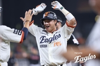 가을 ‘경문 매직’은 진짜다! 이도윤 결승 2타점 적시타+7회 ‘4점 빅이닝’→한화, LG 꺾고 2.5G 차 ‘추격’ [SS대전in]