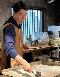 이동건, 희귀병 진단에도 제주 카페서 ‘열일’...건강 회복 응원 이어져