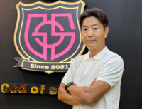 “이재성 보라, 어려서부터 축구 이해도 가르쳐야” 초고속 성장 중인 유소년 클럽 ‘축구의 신’ 신수진 총감독의 지론[SS인터뷰]