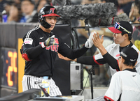 [포토] 오지환, 5회 추격을 알리는 적시타