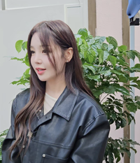 남규리, 노숙인 복지시설 봉사 참여…노래로 전한 따뜻한 위로
