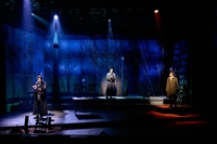 [표권향의 컬처판타지아] 어느 추운 겨울 세 남자의 혁명…뮤지컬 ‘데카브리’, 암흑기 바꾼 위로와 용서