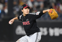 [포토] 임찬규 ‘승리를 위하여’