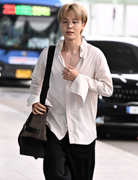 방탄소년단(BTS) ‘천사’ 지민, 가슴을 풀어헤친 섹시 가이! [포토]