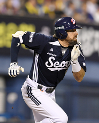 [포토]두산 케이브, LG 백승현 상대 2타점 2루타